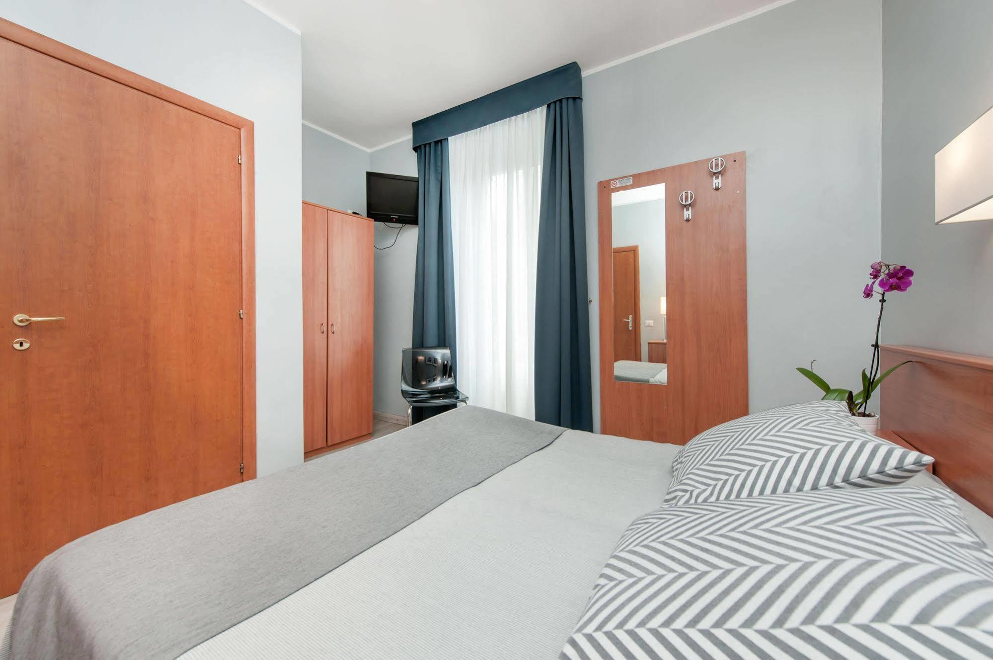 Roi Hotel Rzym Zewnętrze zdjęcie